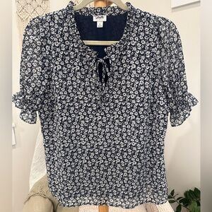 J.Crew Navy White Floral Short Sleeve Tie Neck Blouse Size Small